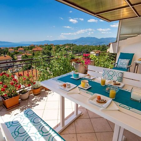 Apartment Magda With A Parking Space And Sea View Rijeka Luaran gambar