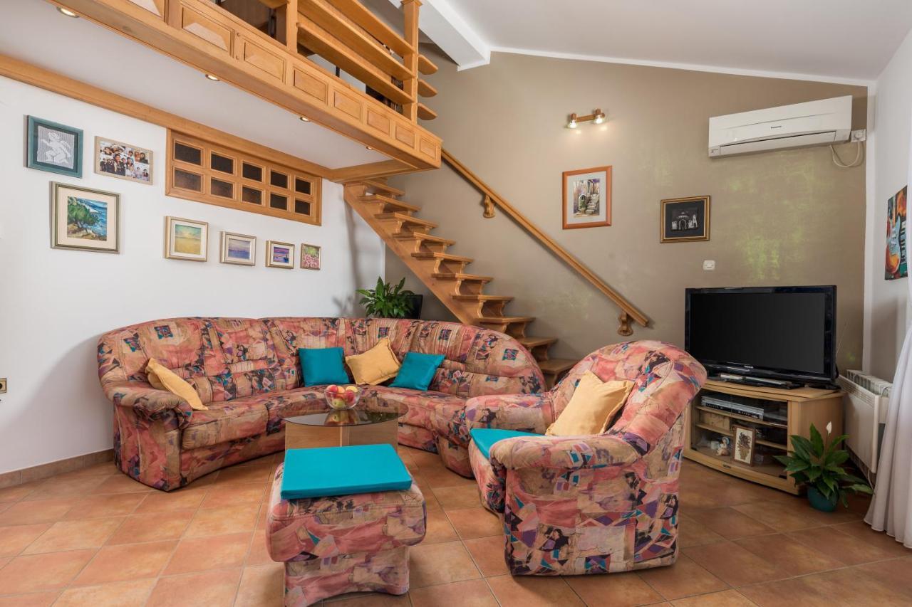 Apartment Magda With A Parking Space And Sea View Rijeka Luaran gambar